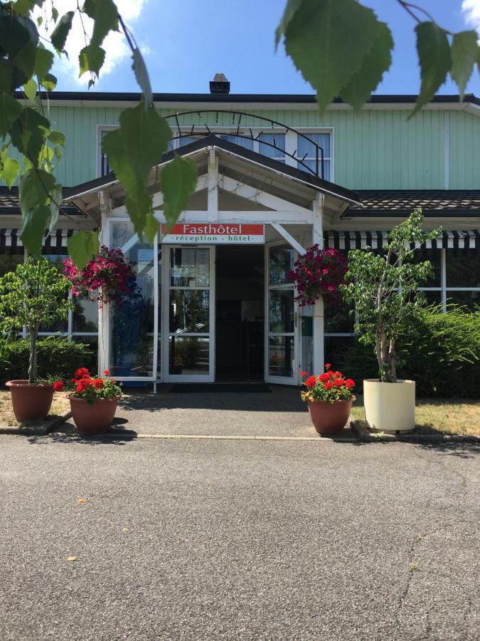 Fast Hotel Colmar Houssen Екстериор снимка