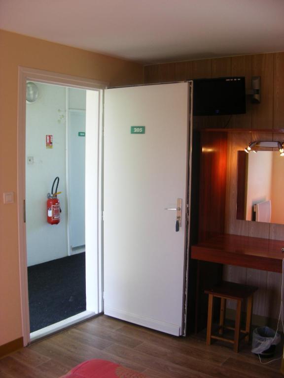 Fast Hotel Colmar Houssen Стая снимка