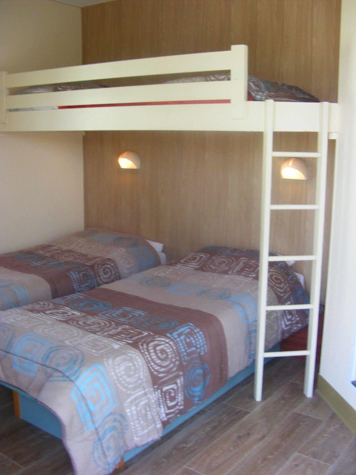 Fast Hotel Colmar Houssen Екстериор снимка